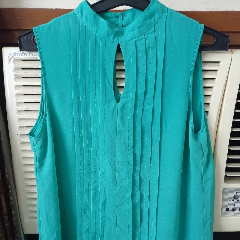 AND Firozi Blue top - Picture 1 of 6